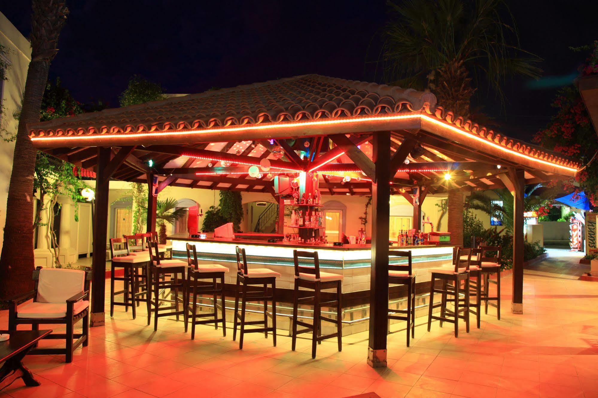 Club Paloma Apartment Gumbet Exterior photo